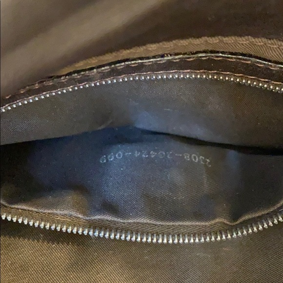 AUTHENTIC VINTAGE Fendi Fur Handbag - Picture 4 of 5